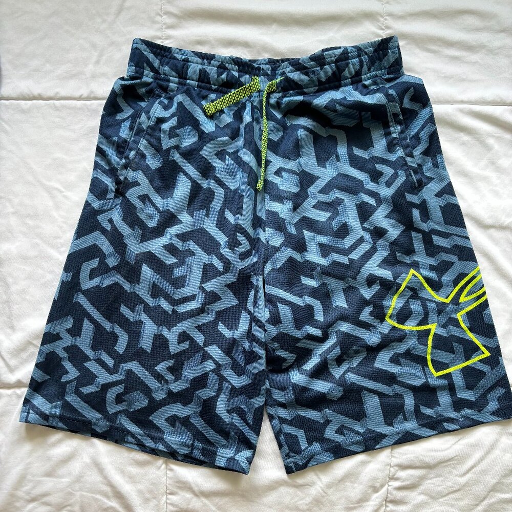 Under Armour Youth Large Athletic Shorts